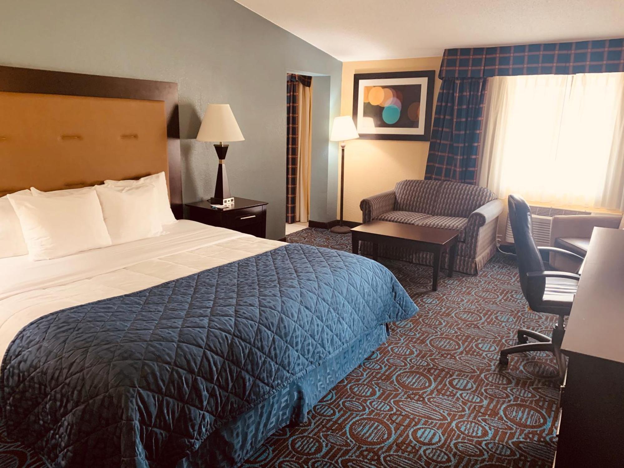 Regency Inn & Suites New London Mystic Екстер'єр фото
